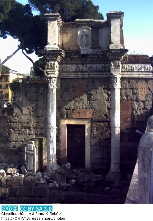 Le Colonnacce, Forum des Domitian, des Nerva, FORUM TRANSITORIUM, PIROUSTAE, ROMA, Photo by Chrystina Häuber, Franz Xaver Schütz